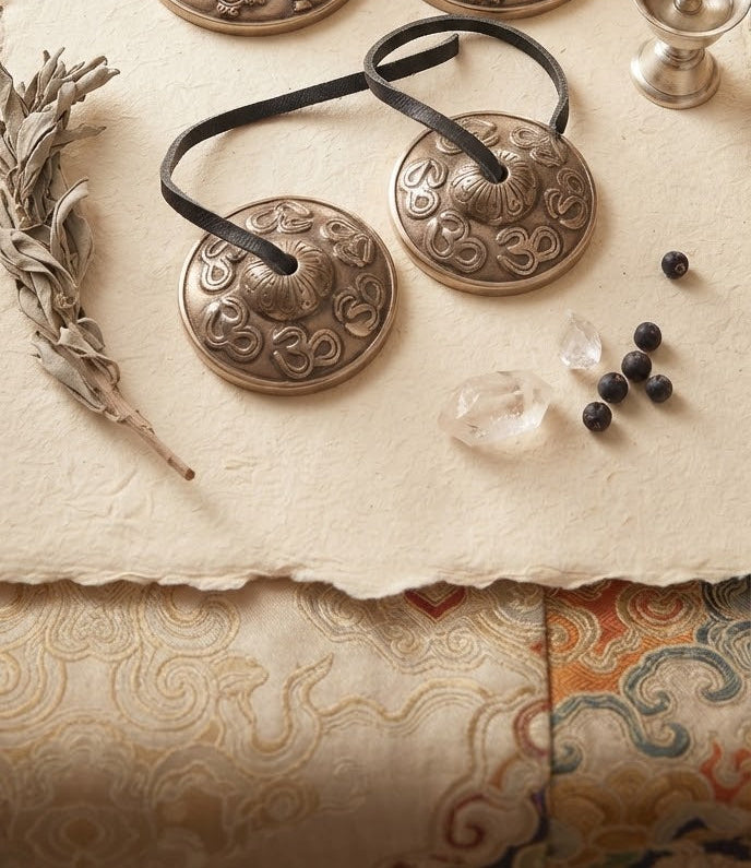 Tingsha de bronce con excelente vibración para meditación y relajación.Crótalos o címbalos budistas tibetanos.Envío gratis sin pedido mínimo.