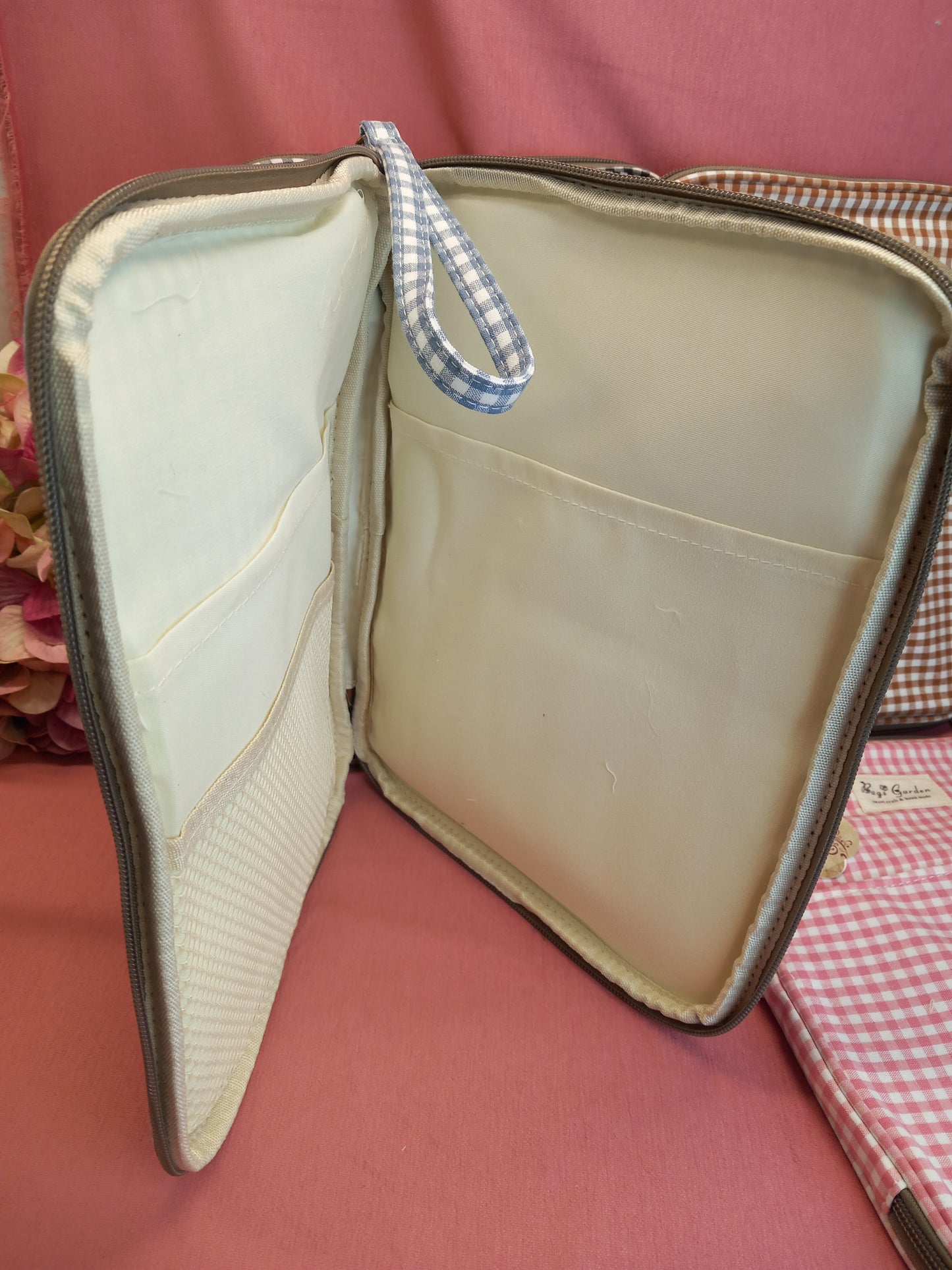 Funda Ipad algodón Vichy Negro,precio sin competencia,13.90€envío gratis.