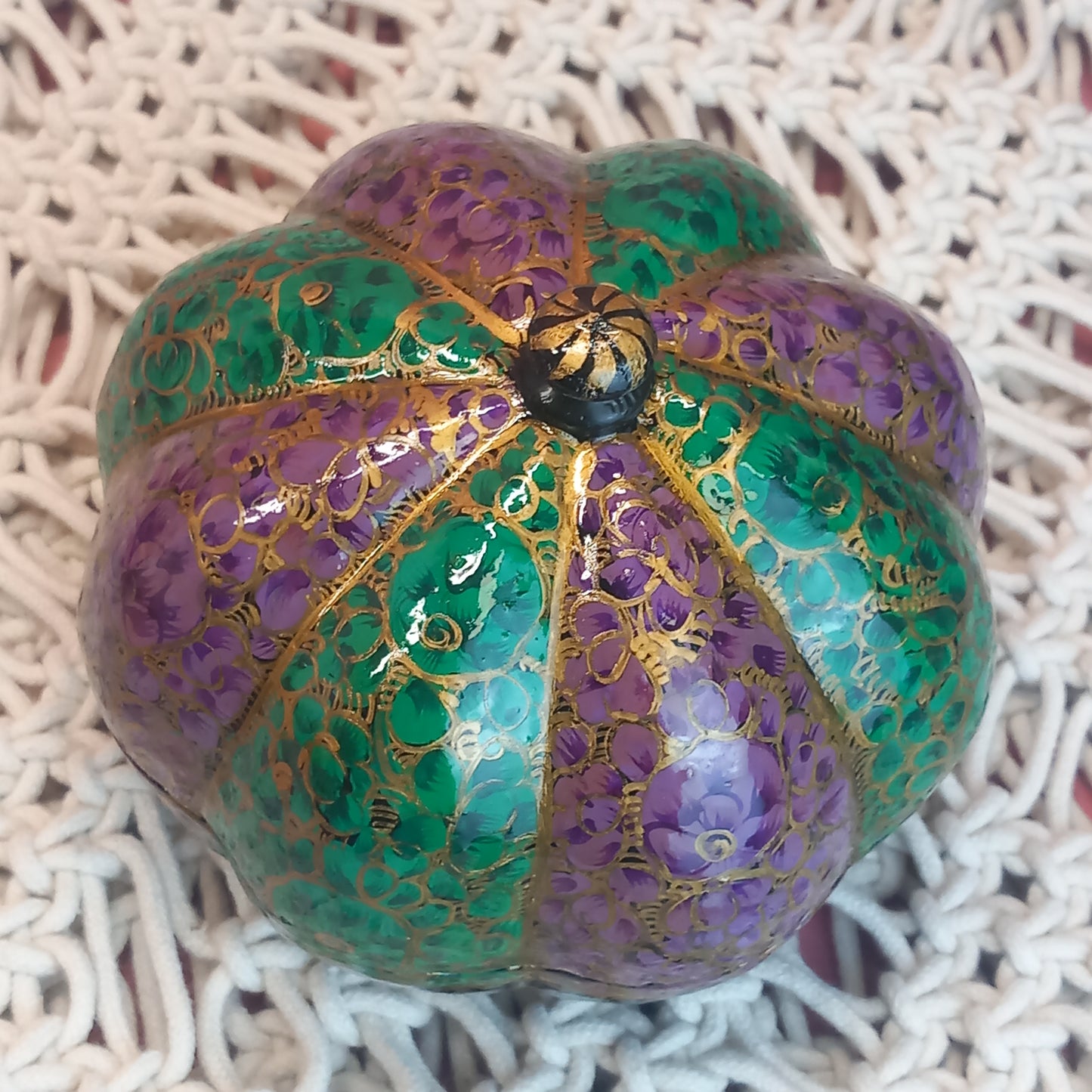 Caja artesanal en forma de calabaza. Artesanía India.Hecho a mano.Envío Gratis SIN pedido mínimo.