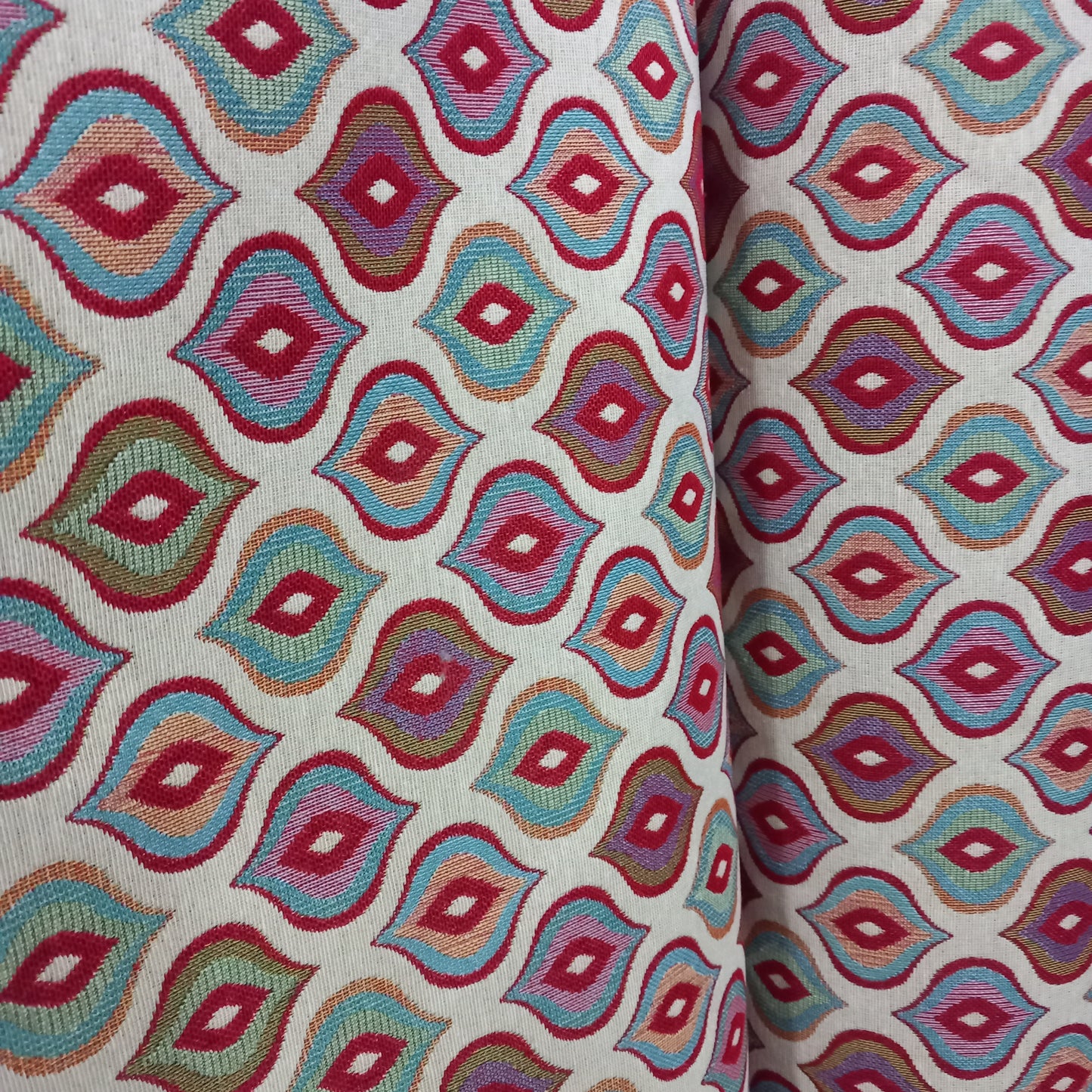 Tela Tapiz amuleto,por metros para confección y decoración. El ancho de la pieza es doble de ancho,envío gratis