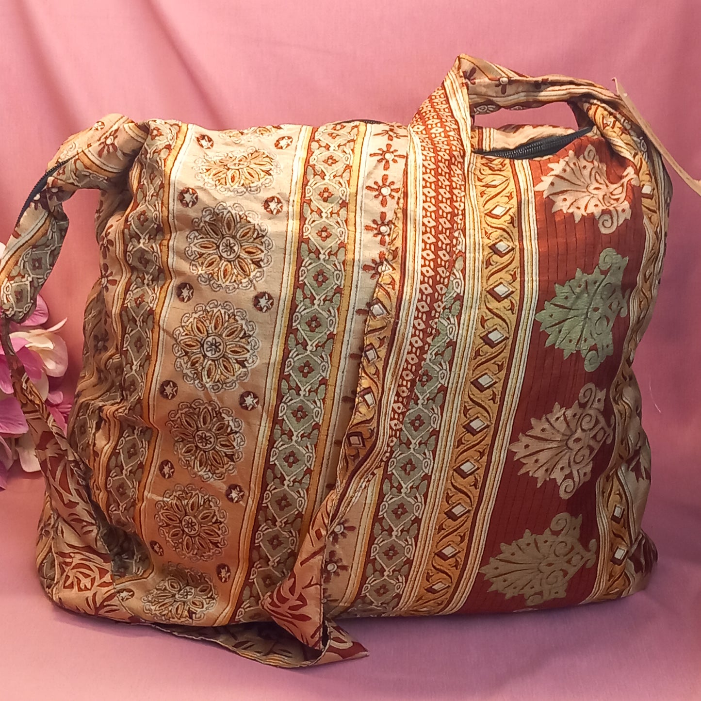 Bolso india de escapada, fin de semana,playa,montaña, gimansio...Con cremallera.Envío Gratis.Modelo Joya India.