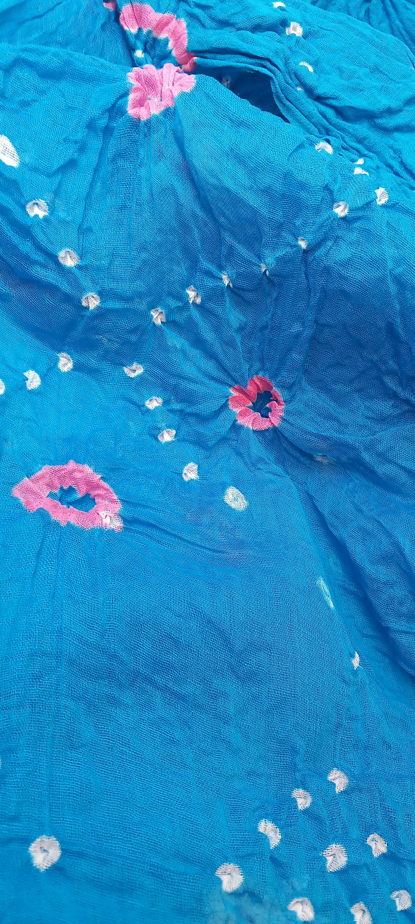 Pañuelo que es un TESORO ARTESANAL EN ALGODÓN NATURAL.Envío Gratis sin pedido mínimo.