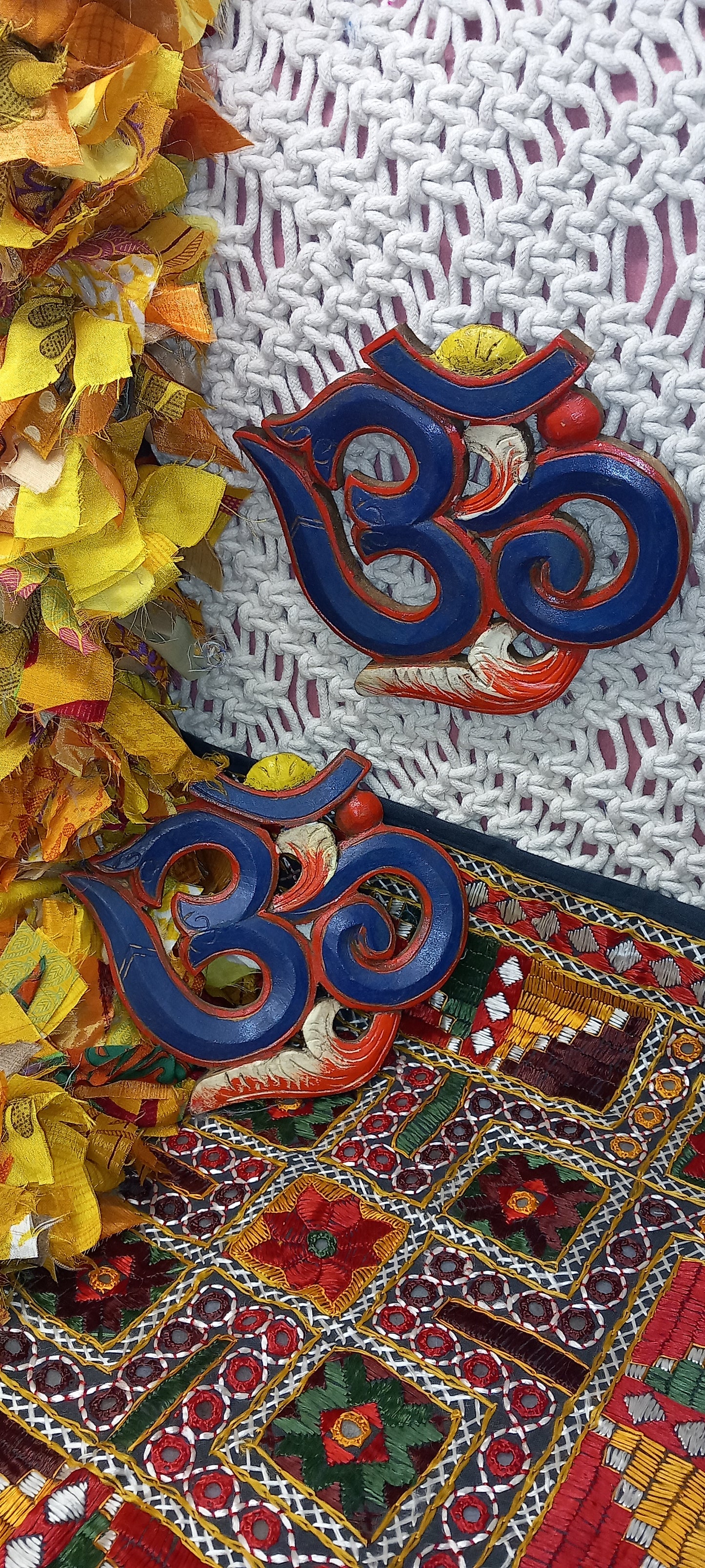 JOYA ESPIRITUAL TALLADA CON ALMA PARA DECORAR. Artesanía Nepalí.ENVÍO GRATIS SIN PEDIDO MÍNIMO.