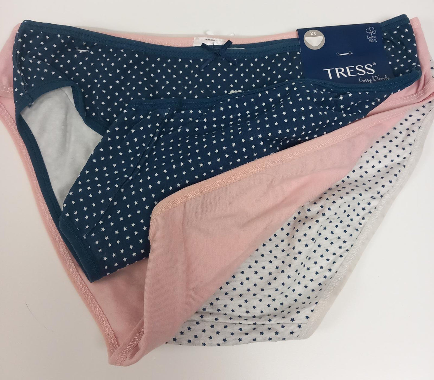 Lot de 3 culottes Tress Estrellitas COTON
Lot de 3 culottes en coton Tress Estrellitas. Culotte sexy et confortable.