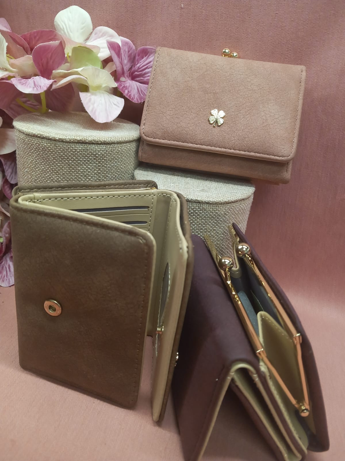 Portefeuilles Trèfle ♣️ Avec fermeture à pression et broche.Plusieurs départements.