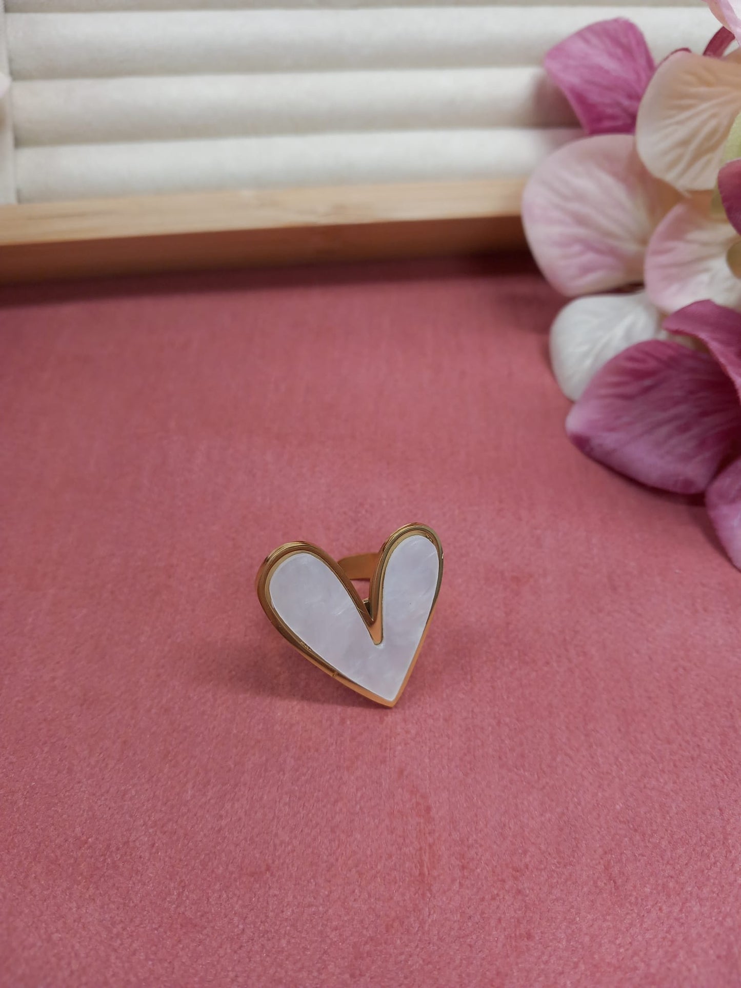 Cultured Mother of Pearl Heart Ring