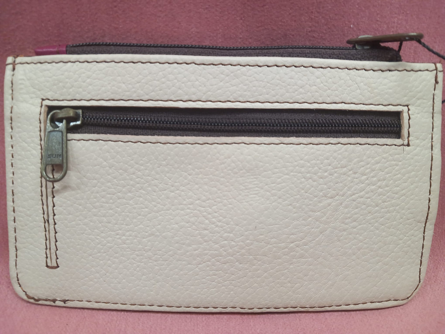 Porte-carte RFID et porte-monnaie plat MULTICOLORE en cuir véritable au fini naturel.