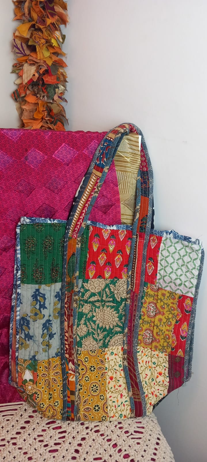 BOLSO MULTIFUNCIÓN REVERSIBLE PATCHWORK MODELO MUMBAY,ENVÍO GRATIS SIN PEDIDO MÍNIMO.