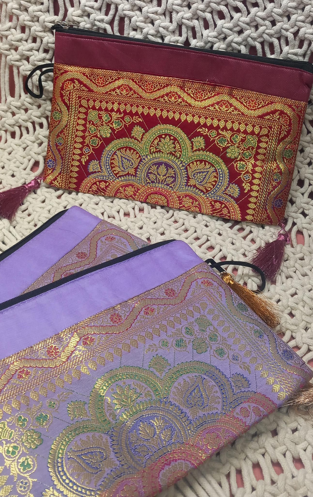 NECESER EN SEDA ELEGANTE IRREPETIBLE Y ESPECIAL. MÁS COLORES EN WEB.ENVÍO GRATIS SIN PEDIDO MÍNIMO.