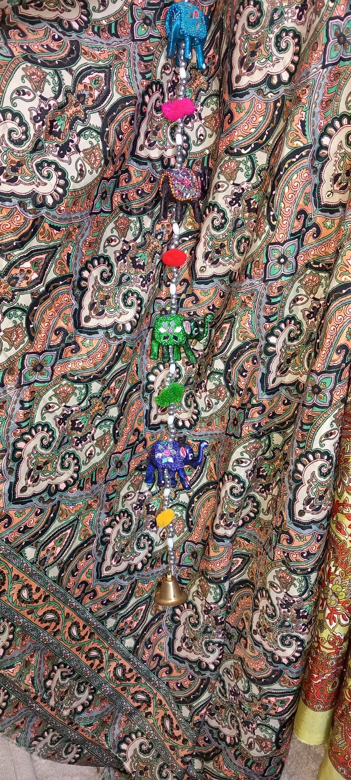 TELAS SEDOSAS SAREE,TESORO TEXTIL LLENO DE HISTORIA Y TRADICIÓN.ENVÍO GRATIS SIN PEDIDO MÍNIMO.