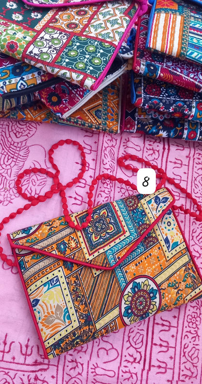 SELECCIONA TU CLUTCH "SUEÑO EN LA INDIA"FAVORITO.TODA UNA EXPRESIÓN DE ARTE Y EXCLUSIVIDAD.ENVÍO GRATIS SIN PEDIDO MÍNIMO.