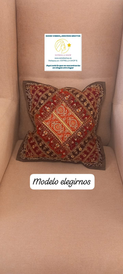 PIEZAS QUE BRILLAN CON LUZ PROPIA COMO COJÍN O ZAFÚ BRILLANTE.40X40CM PARA AMBIENTES BOHEMIOS YMARAVILLOSOS.ENVÍO GRATIS SIN PEDIDO MÍNIMO.