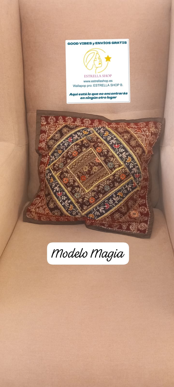 PIEZAS QUE BRILLAN CON LUZ PROPIA COMO COJÍN O ZAFÚ BRILLANTE.40X40CM PARA AMBIENTES BOHEMIOS YMARAVILLOSOS.ENVÍO GRATIS SIN PEDIDO MÍNIMO.