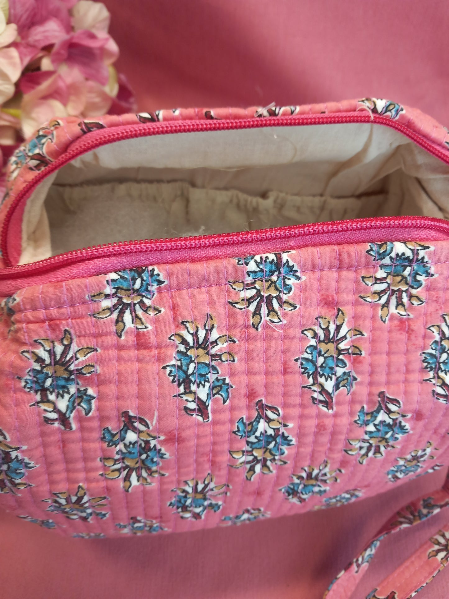 Bolso rosa estilo bohemio de la india. Precio sin competencia y envío gratis.