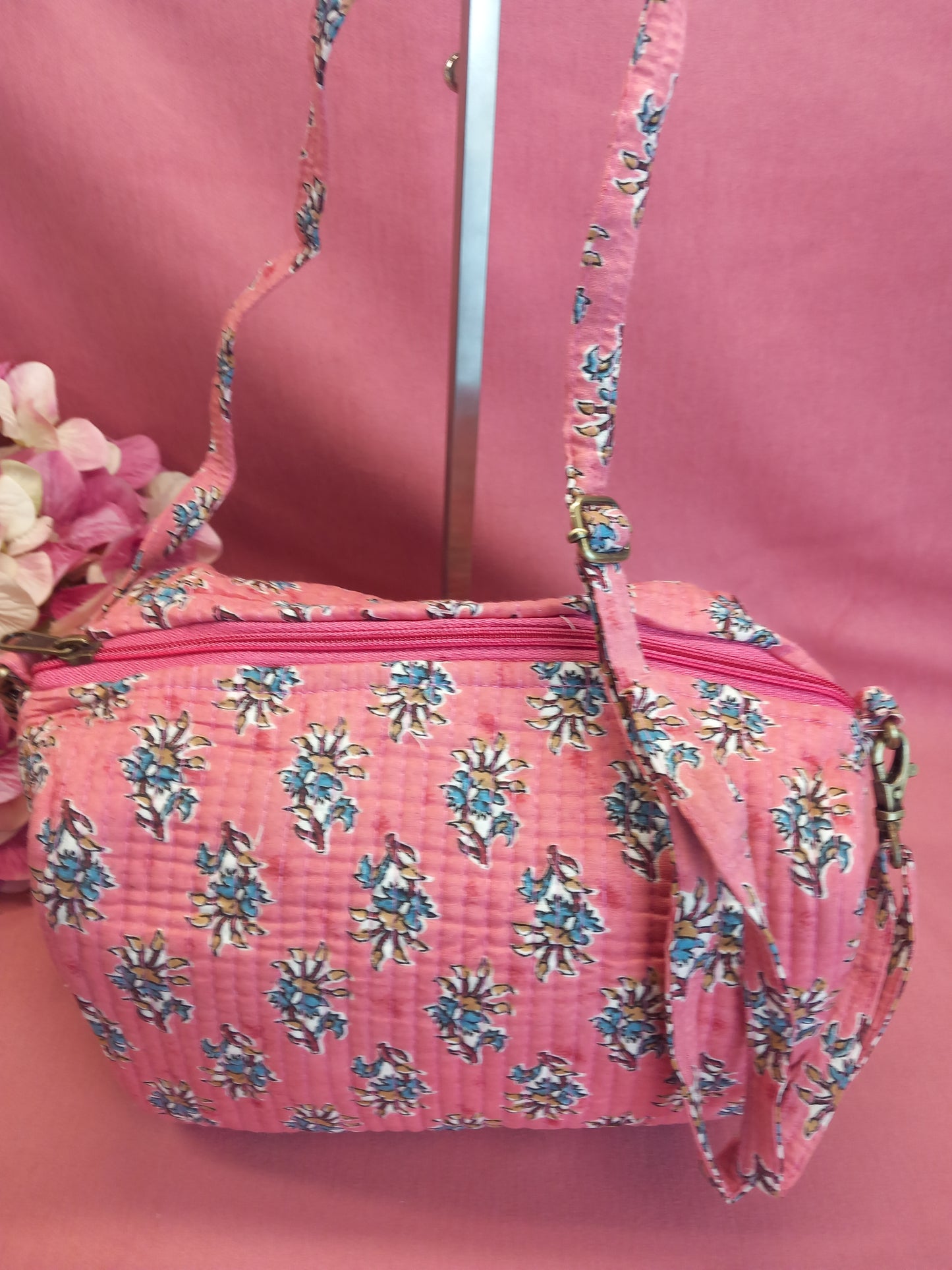 Bolso rosa estilo bohemio de la india. Precio sin competencia y envío gratis.