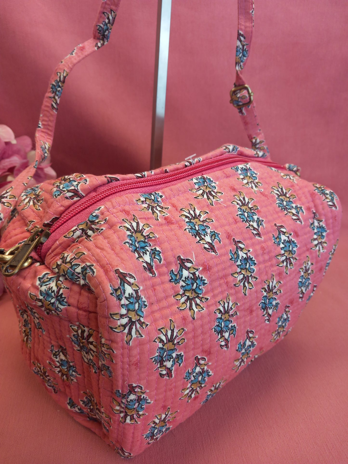 Bolso rosa estilo bohemio de la india. Precio sin competencia y envío gratis.