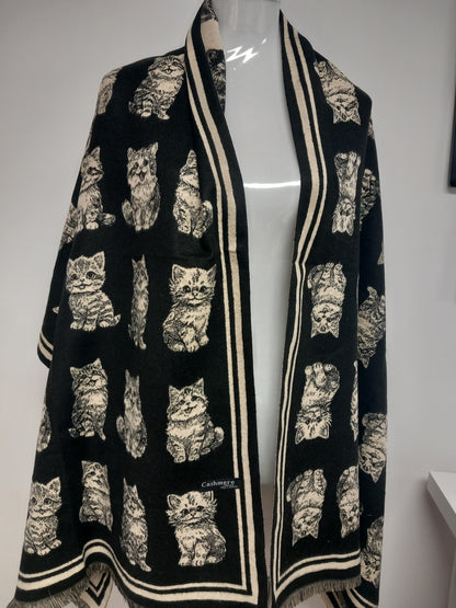 Bufanda Reversible Símpáticos Gatos  😽Tamaño: 190(de largo) x 65cm(de ancho Cashemere.Envío Gratis