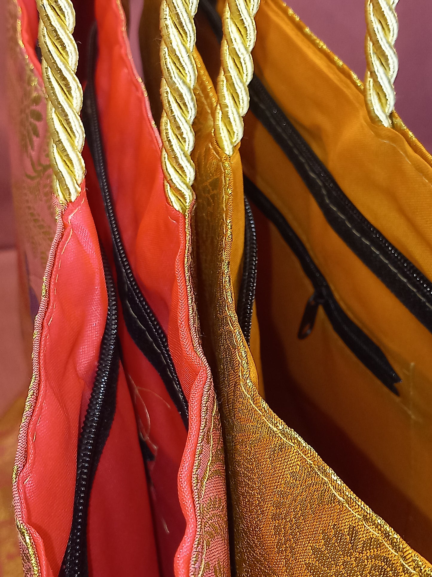 Bolsos Tote seda,artesanía India,envío gratis y precio sin competencia.Piezas exclusivas.