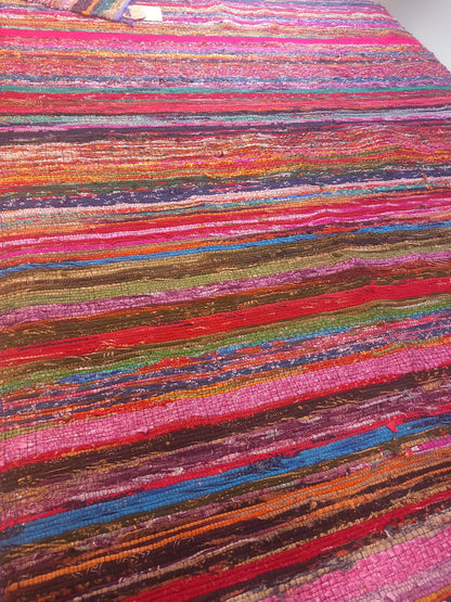 Jarapa Plaid multicolor vibrantes por sus tonos con fleco malva. Envío gratis. Precio sin competencia.