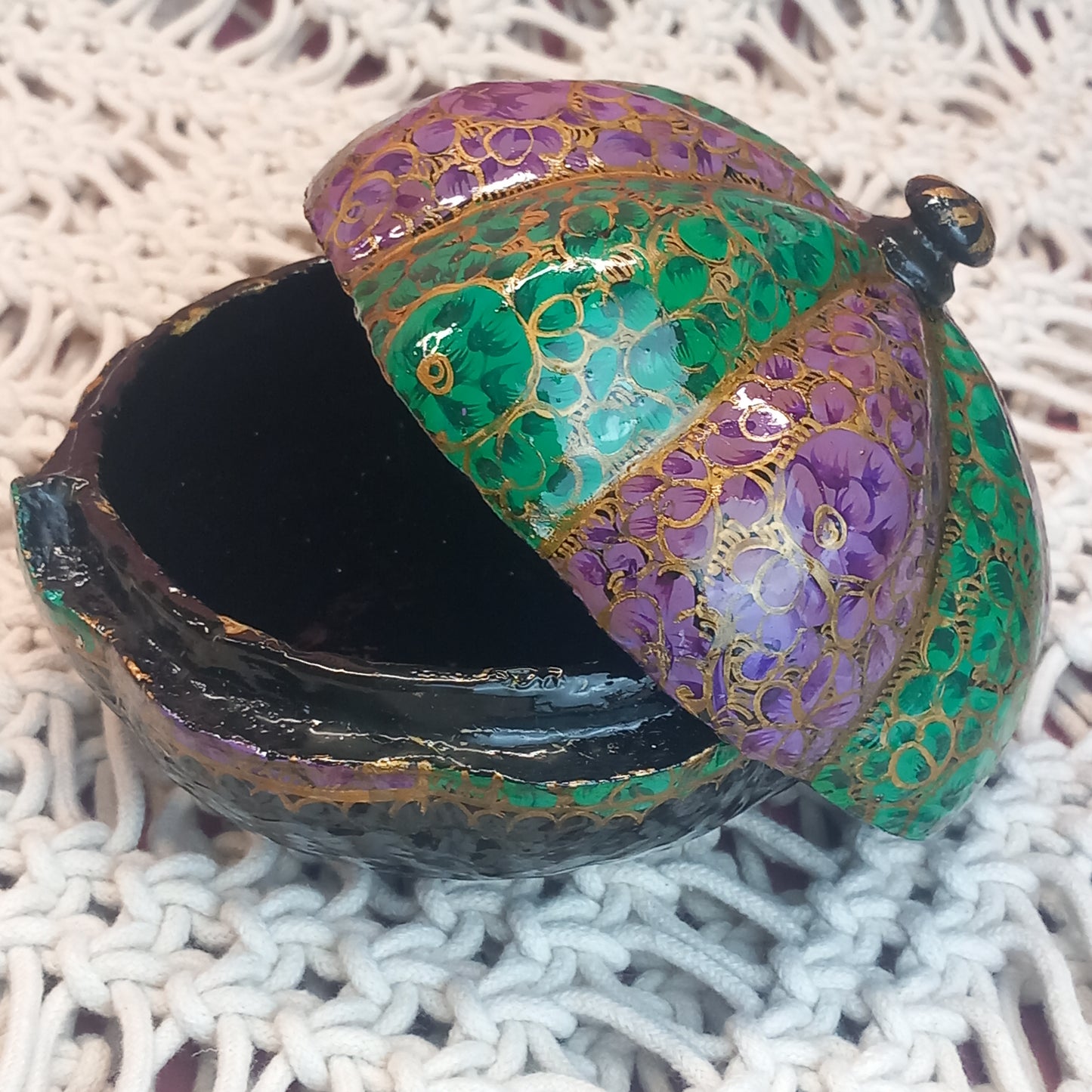 Caja artesanal en forma de calabaza. Artesanía India.Hecho a mano.Envío Gratis SIN pedido mínimo.