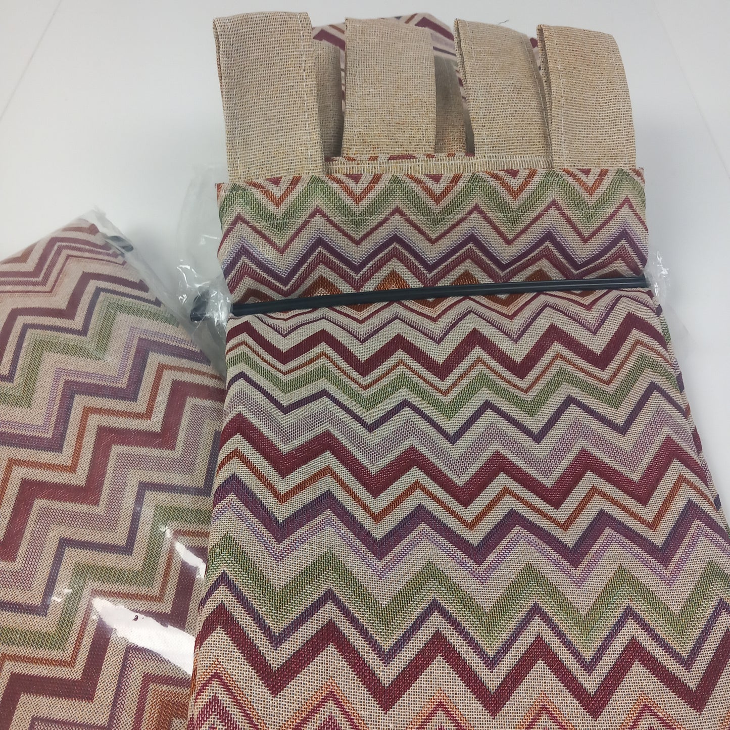 CORTINAS YA CONFECCIONADAS MODELO ZIG ZAG ROJO,ENVÍO GRATIS Y MUCHOS MÁS MODELOS DISPONIBLES