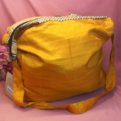 Bolso india de escapada, fin de semana,playa,montaña, gimansio...Con cremallera.Envío Gratis.Modelo Golden