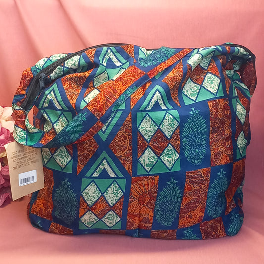 Bolso india de escapada, fin de semana,playa,montaña, gimansio...Con cremallera.Envío Gratis.Modelo Sri Racha