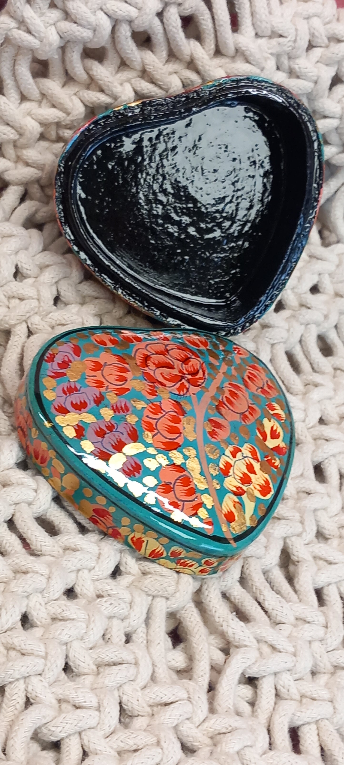 CAJA SURUC S ELABORADA Y PINTADA A MANO,EXCLUSIVIDAD EN ARTESANÍA INDIA.ENVÍO GRATIS.