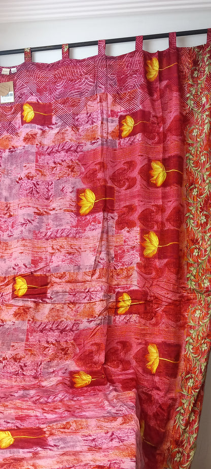 Cortina reversible ya confeccionada con trabillas,modelo Kala.