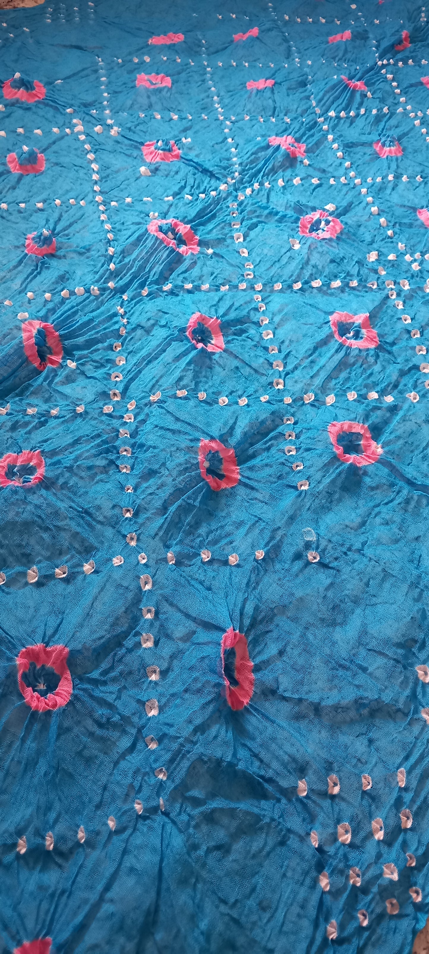 Pañuelo que es un TESORO ARTESANAL EN ALGODÓN NATURAL.Envío Gratis sin pedido mínimo.