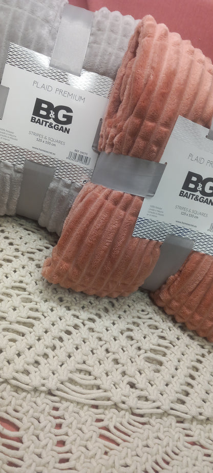 MANTA DOBLE CARA MÁGICA PORQUE SU CALIDEZ TE ENVUELVE Y NO PESA.DOS COLORES DISPONIBLES.ENVÍO GRATIS SIN PEDIDO MINIMO.