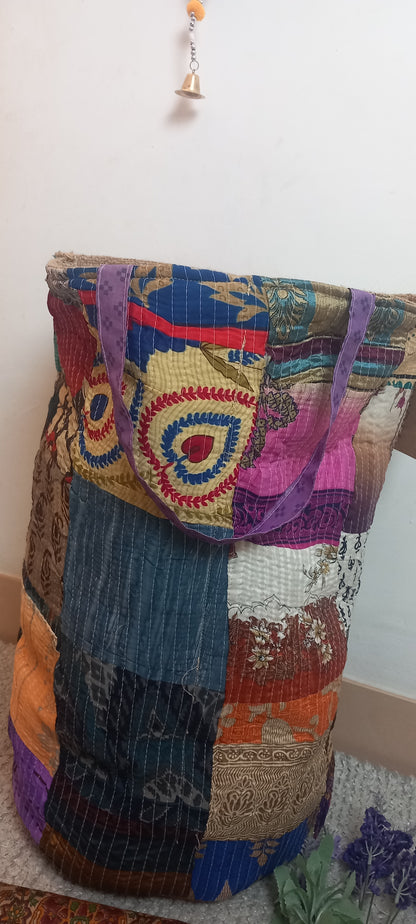 CESTO MULTIFUNCIÓN PATCHWORK ARTESANÍA INDIA COMBINADA DE YUTE Y SAREE.MODELO DIWALI.ENVÍO GRATIS SIN PEDIDO MÍNIMO.