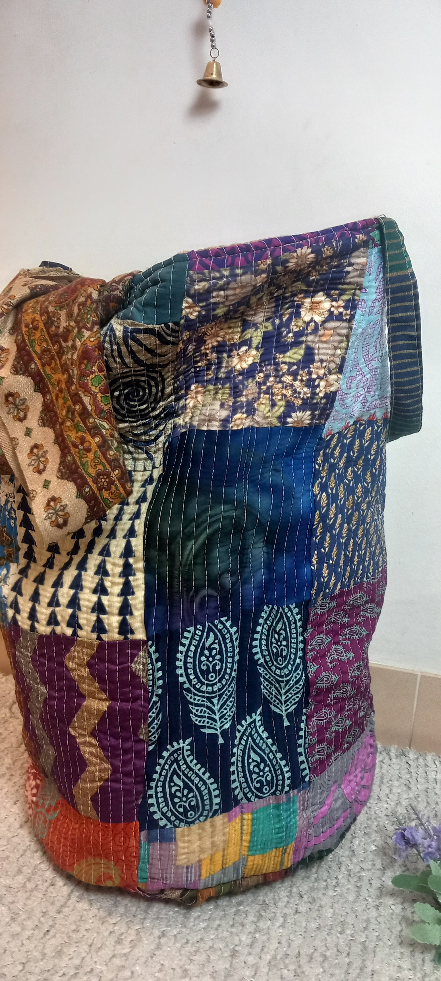 Cesto MULTIUSOS Y MULTIFUNCIONAL PATCHWORK WILD TELA YUTE Y SAREE. ENVÍOS GRATIS.