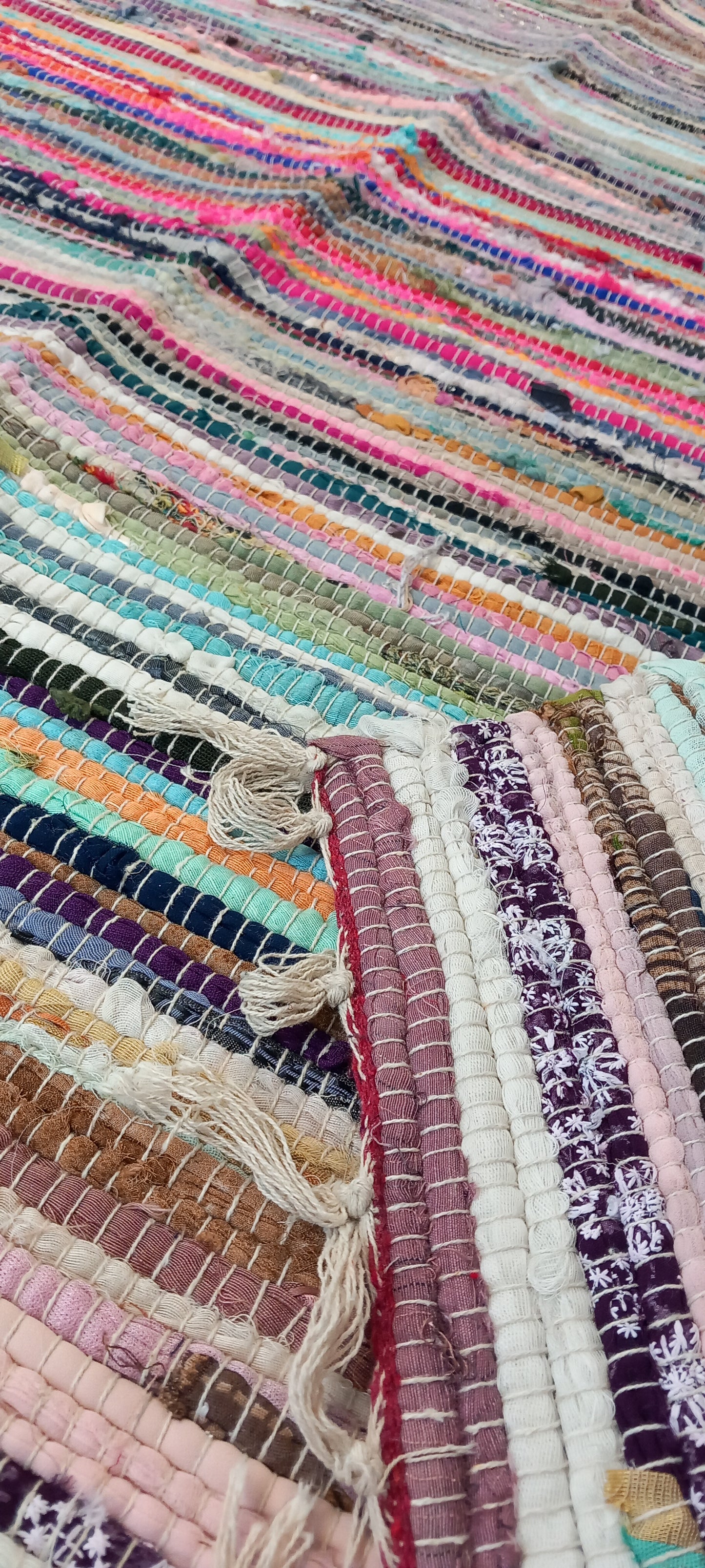 JARAPA,PLAID,ALFOMBRA,TAPIZ CUBRECAMA..MULTIUSOS Y MULTIFUNCIÓN.MULTICOLOR.MODELO ARYA.ENVÍO GRATIS SIN PEDIDO MÍNIMO.