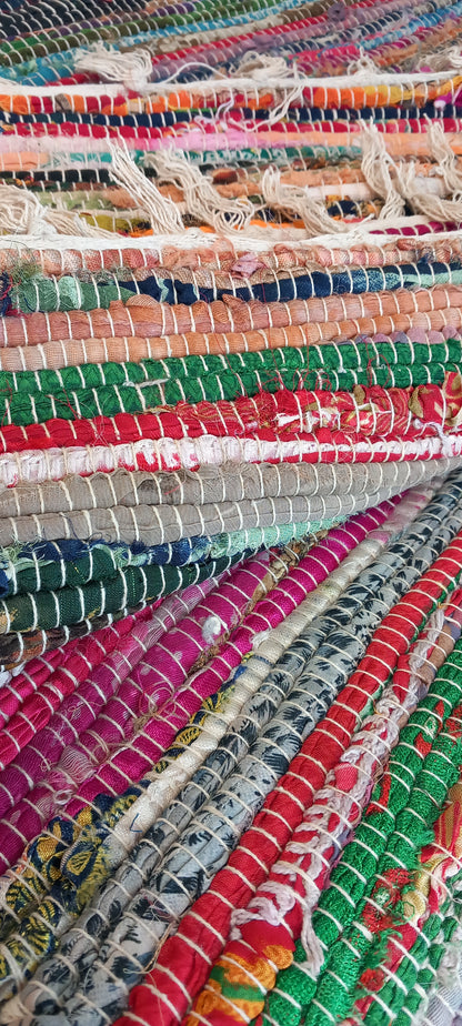 PLAID MULTIUSOS Y MULTICOLOR CON FLECOS.120X200CM ARTESANALMENTE ELABORADA EN INDIA VIBRANTE.MODELO ANANDA. ENVÍO GRATIS SIN PEDIDO MÍNIMO.