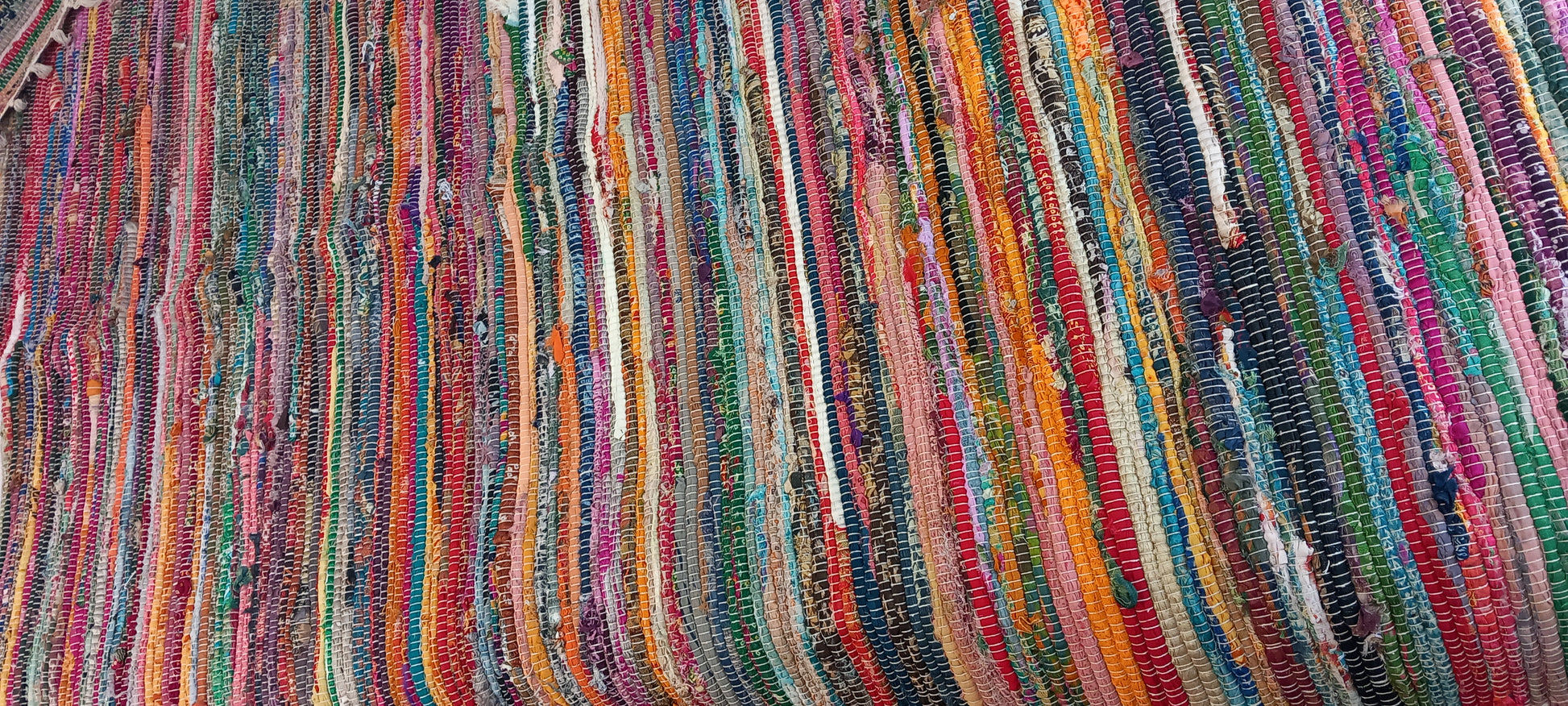PLAID MULTIUSOS Y MULTICOLOR CON FLECOS.120X200CM ARTESANALMENTE ELABORADA EN INDIA VIBRANTE.MODELO ANANDA. ENVÍO GRATIS SIN PEDIDO MÍNIMO.