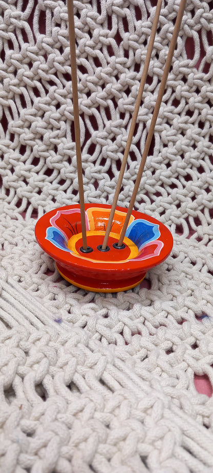 INCESARIO DE MADERA ARTESANALMENTE HECHO EN NEPAL PARA VARIOS INCIENSOS A LA VEZ.ENVÍO GRATIS SIN PEDIDO MÍNIMO.