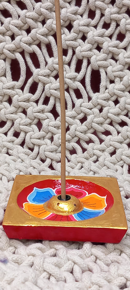 INCENSARIO DE MADERA ELABORADO Y PINTADO A MANO EN NEPAL,ENVÍO GRATIS SIN PEDIDO MÍNIMO.