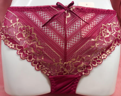 Sexy woman set. Women's Lingerie 2 Pieces Lace Bra and Panties Sets.