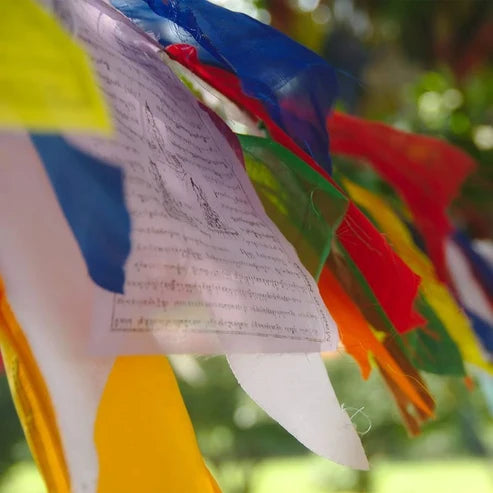 1 ROLLO DE BANDERA TIBETANA DE MANTRAS ORACIÓN 33.5*39CM AUTÉNTICO LIENZO ESPIRITUAL PARA EMBELLECER CUALQUIER ESPACIO.ENVÍO GRATIS SIN PEDIDO MÍNIMO.