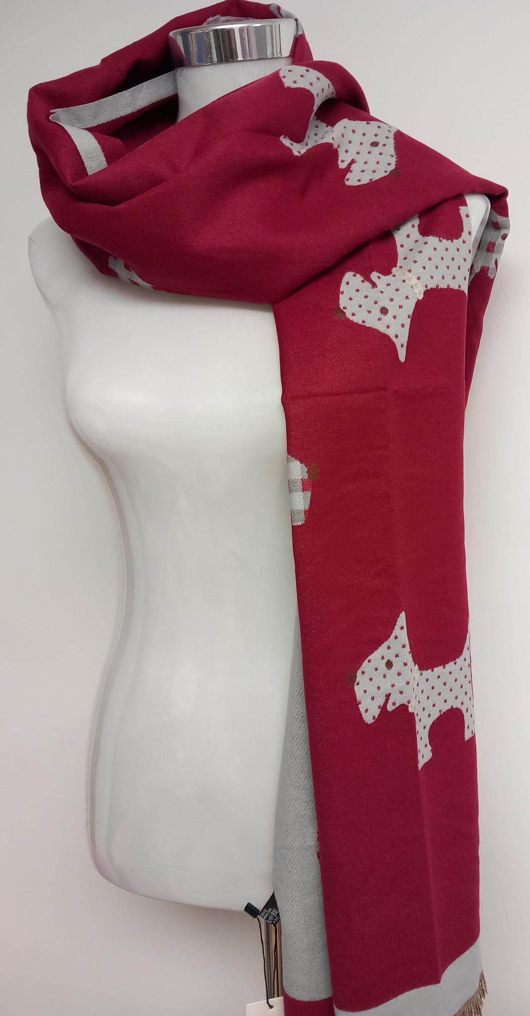 Hermosa bufanda de perros Reversible Cashmere y elegancia.