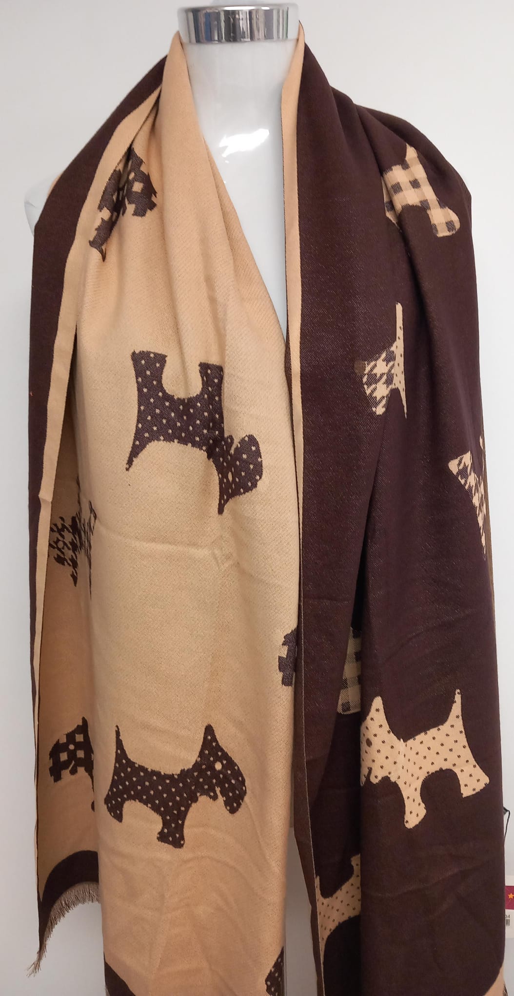 Écharpe polyvalente et réversible avec laine de cachemire authentique de Beloved Dogs