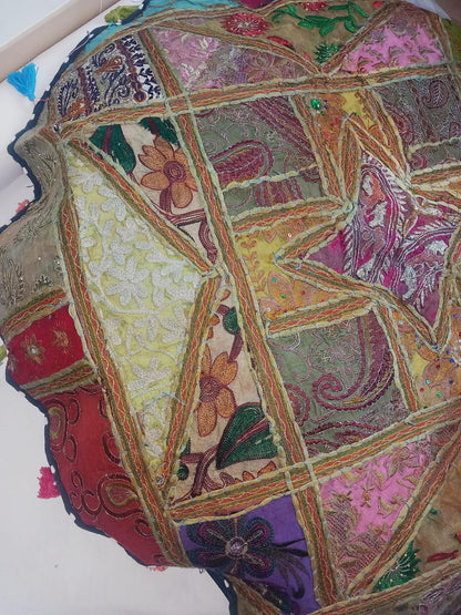 Zafú patchowork grande,cojín de suelo 93cm diámetro. Bordado,artesanía India.Envío Gratis y precio sin competencia.