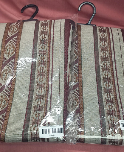 Cortinas rústicas confeccionadas con rojo.Envío Gratis.12.99€ un precio sin competencia con resultado excelentes garantizado.