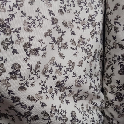 Tela algodón flores tierra con doble de ancho.Envío gratis.El precio es por metro lineal.MODELO FLORES TIERRA.