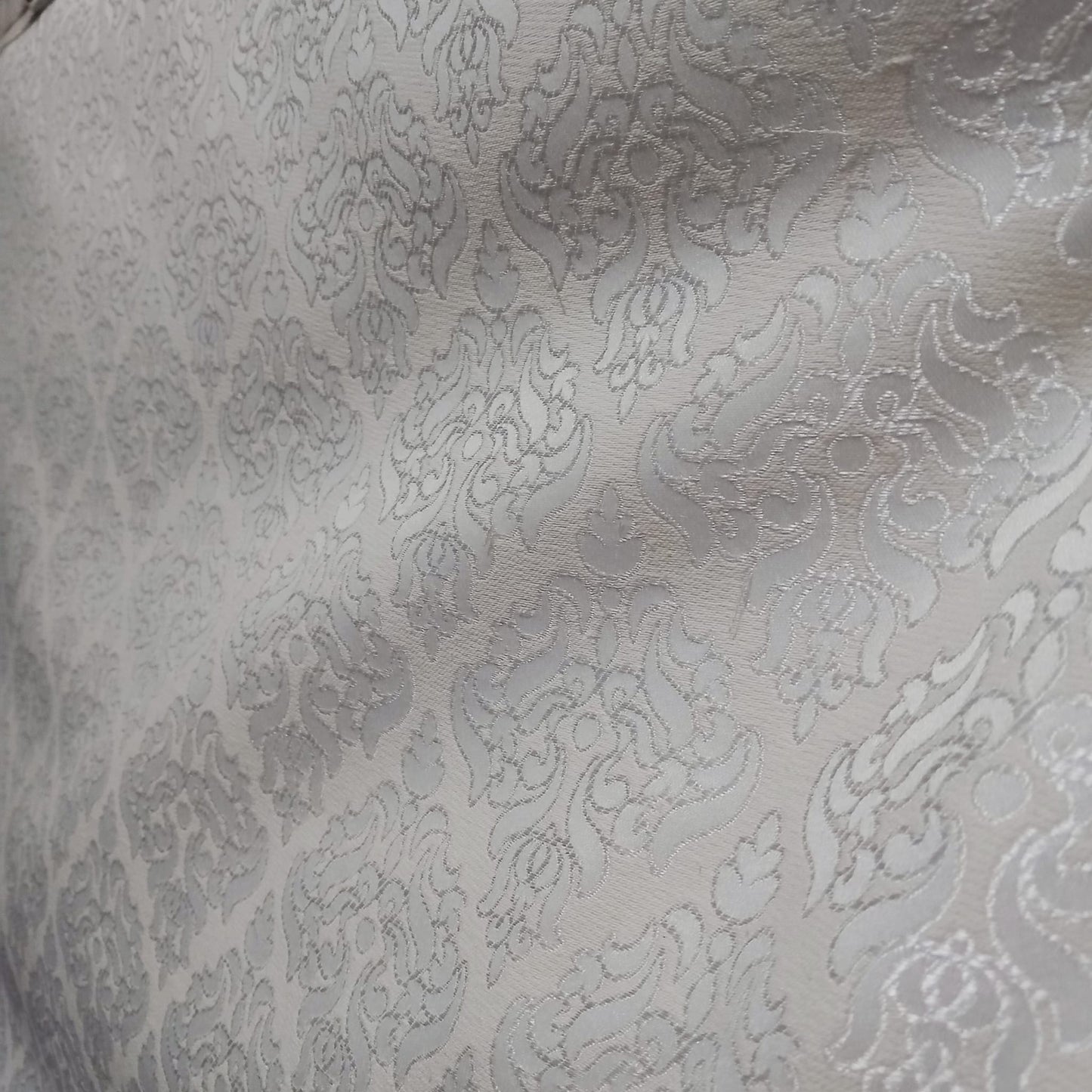 Tela Saree con doble de ancho.Envío gratis.El precio es por metro lineal.MODELO SAREE ELEGANCE.