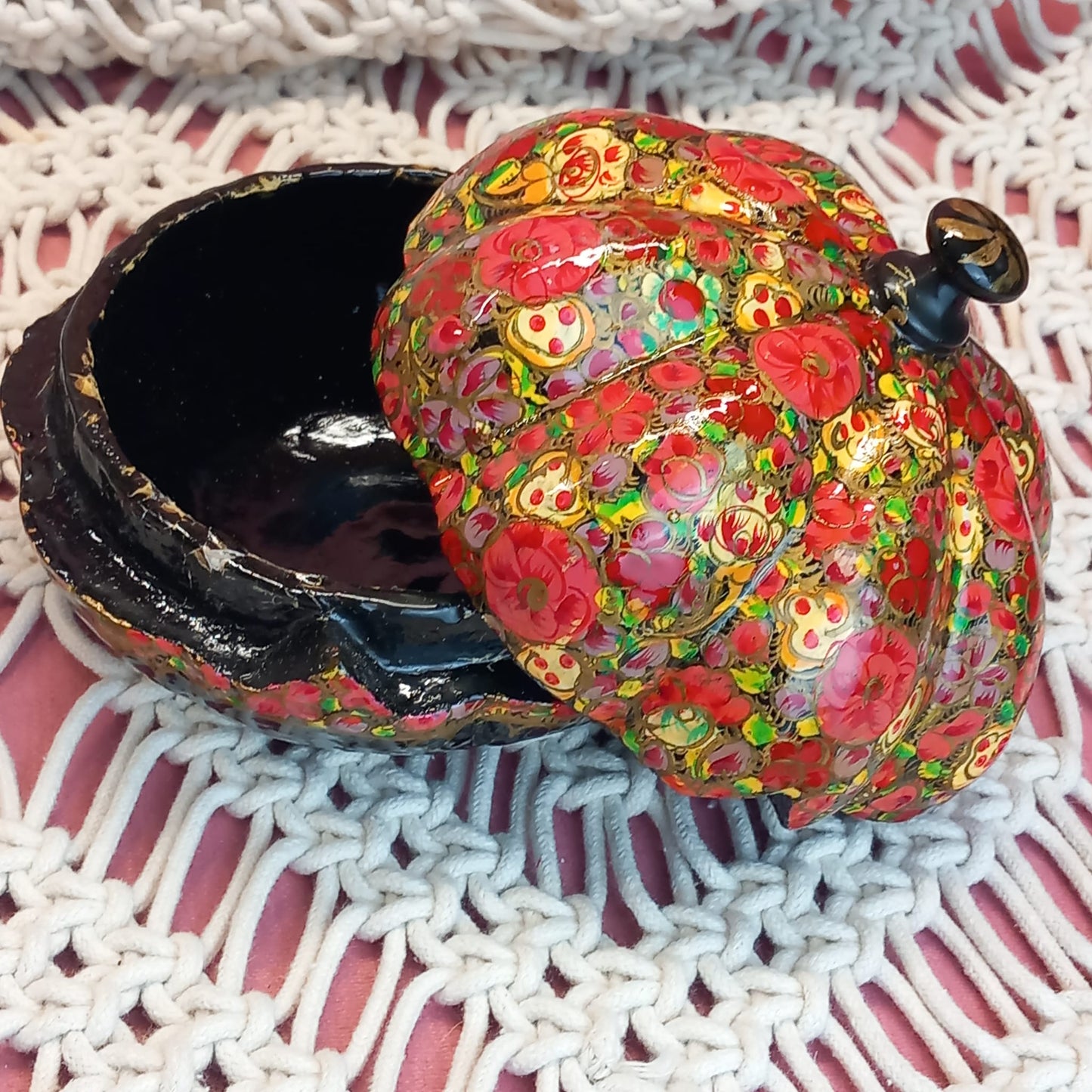 Caja artesanal en forma de calabaza. Artesanía India.Hecho a mano.Envío Gratis SIN pedido mínimo.