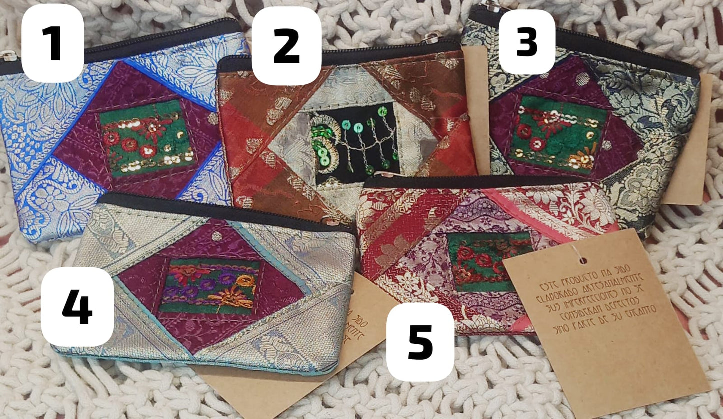 MONEDEROS VARANASI SEDOSOS ÚNICOS ARTESANALES,ENVÍO GRATIS SIN PEDIDO MÍNIMO.