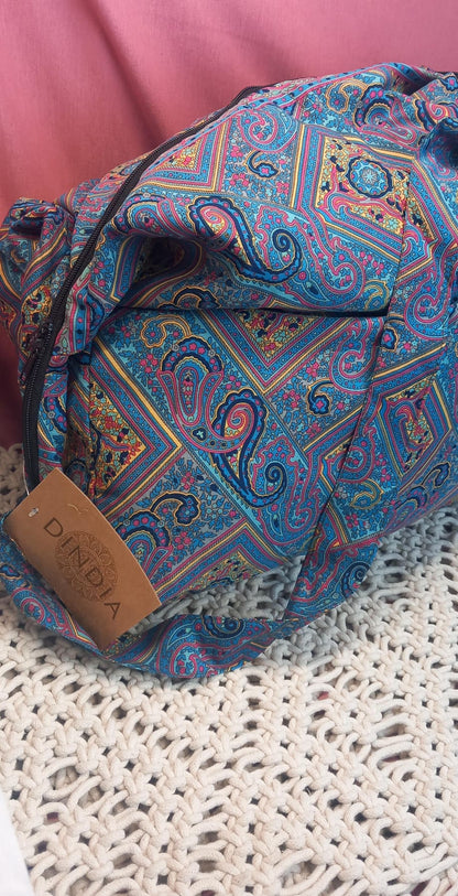 Bolso india 100%artesanía India...Con cremallera.Envío gratis sin pedido mínimo. Modelo Karma.