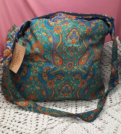 Bolso india 100%artesanía India...Con cremallera.Envío gratis sin pedido mínimo. Modelo Bangalore.